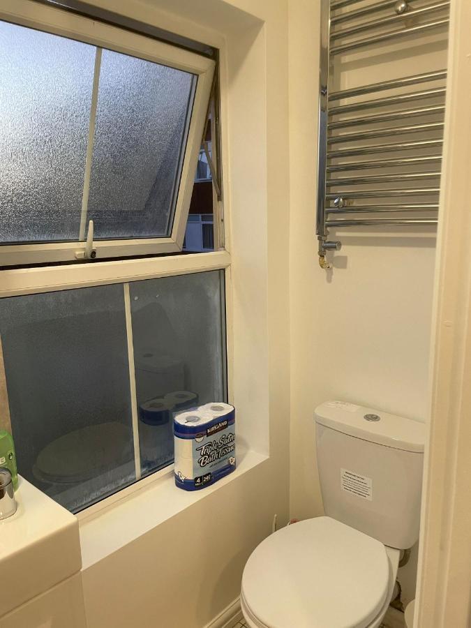 Luton Short Term Lets - Cardiff Road Apartment ภายนอก รูปภาพ